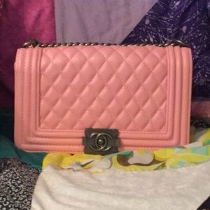 Pink Chanel crossbody💕